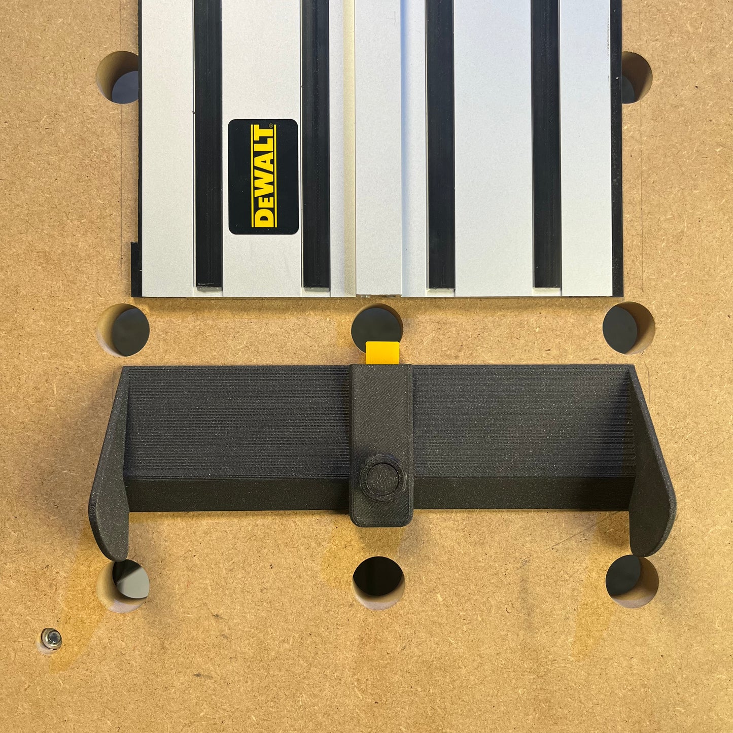 Hose Deflector Compatible with Dewalt Track Saw Guide Rail
