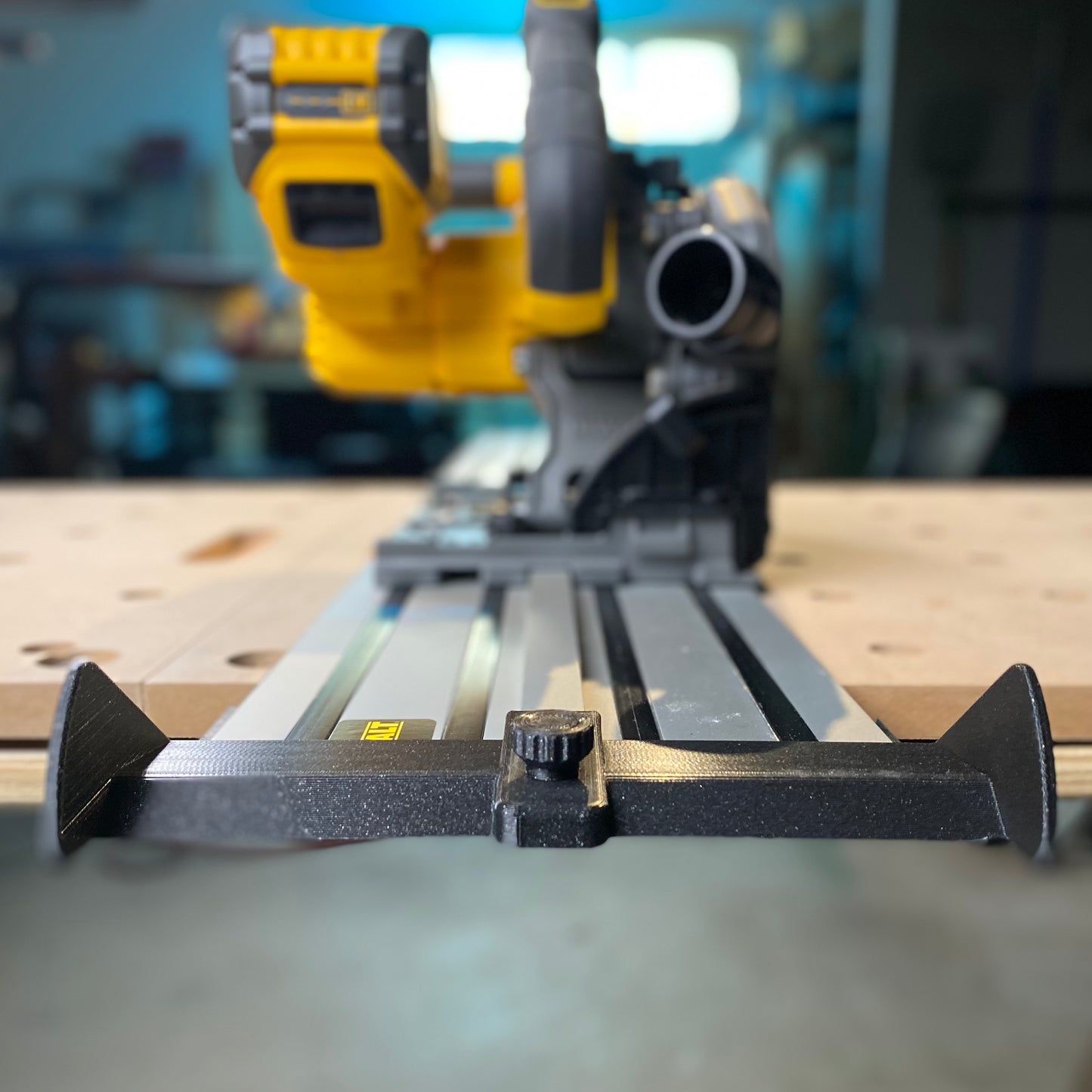 Hose Deflector for Dewalt Track Saw Guide Rail