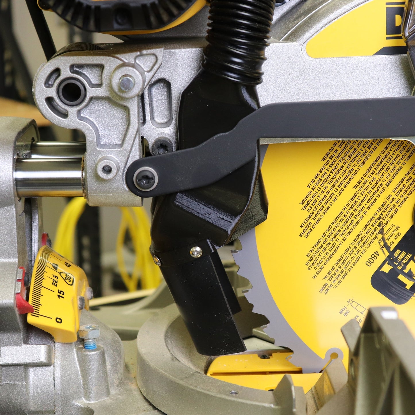 DeWalt DWS779/780 Sliding Miter Saw Dust Collection