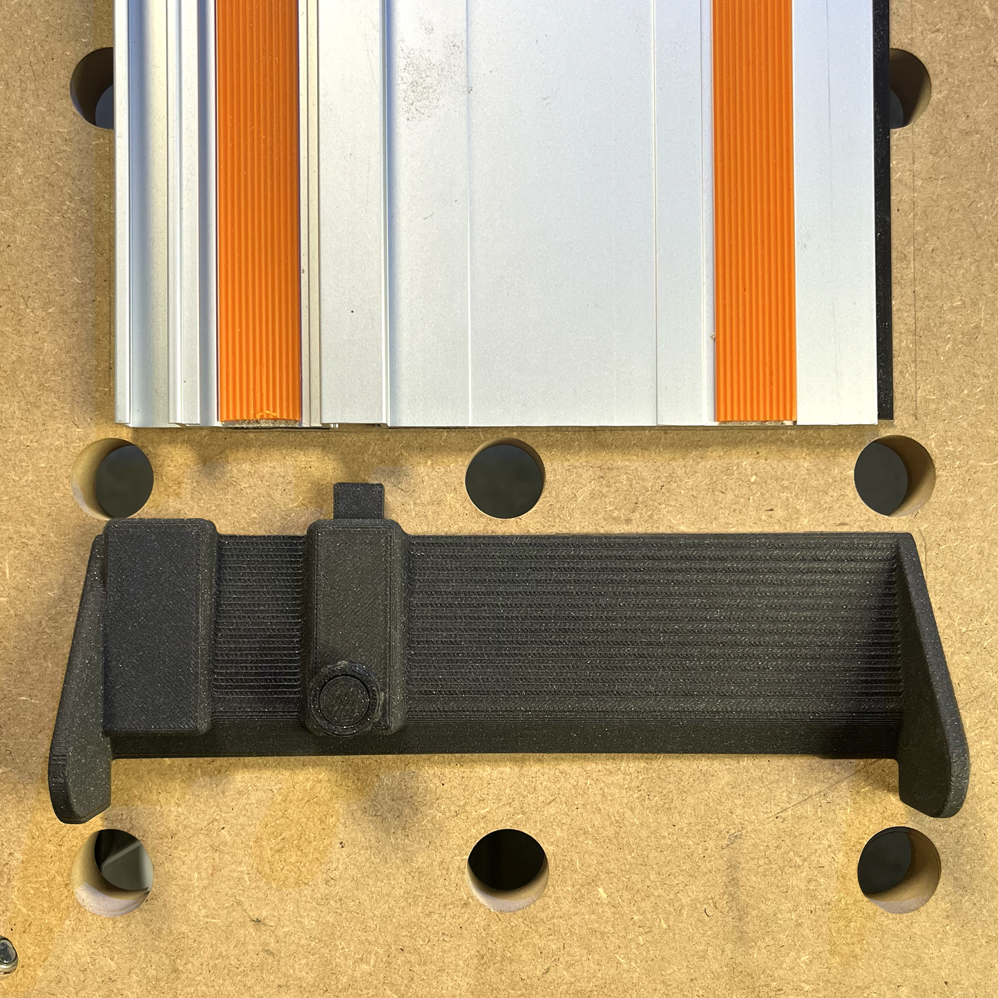 Hose Deflector Compatible with Wen Track Saw Guide Rail