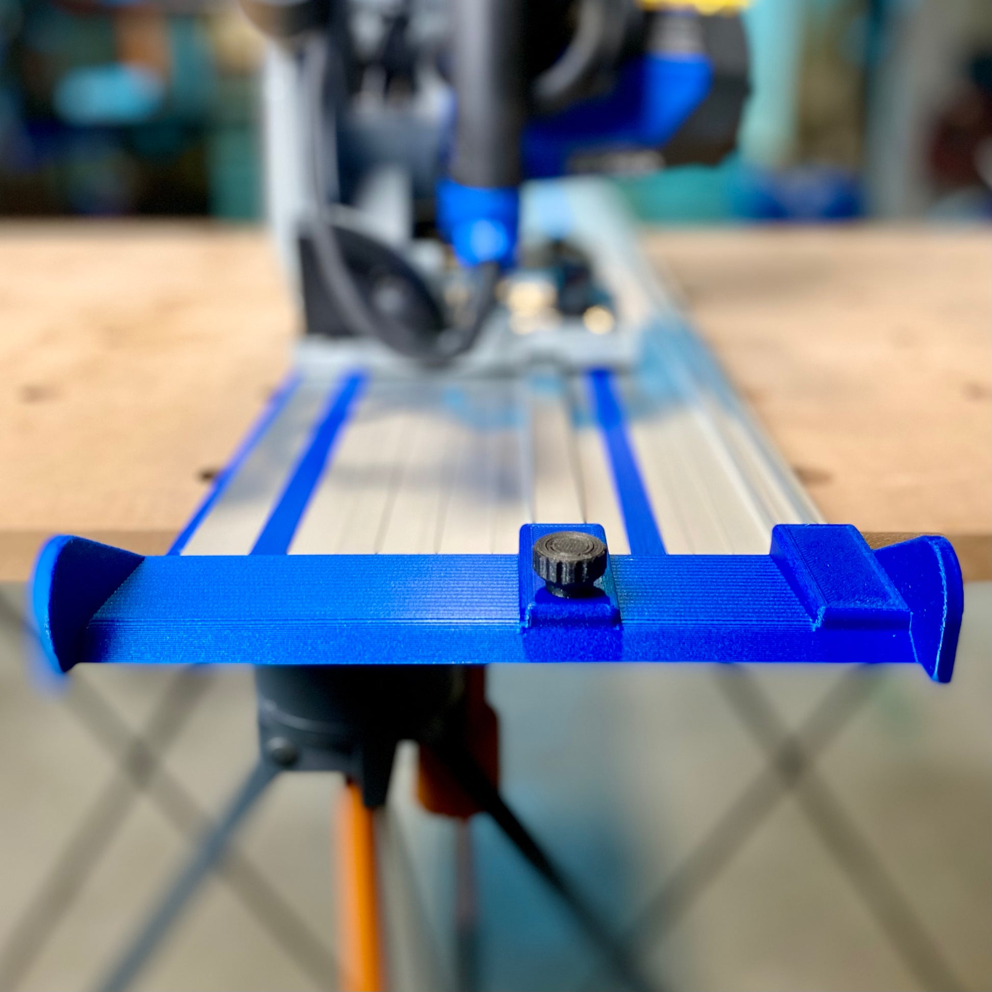 Hose Deflector Compatible with Kreg Track Saw Guide Rail